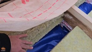 Как устранить конденсат на кровле гарантированно? Видеоинструкция от 100 домов.