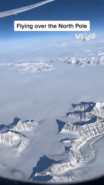 Dream of soaking in a bathtub and watching the aurora borealis #travel #enjoyeverymoment #northpole смотреть онлайн