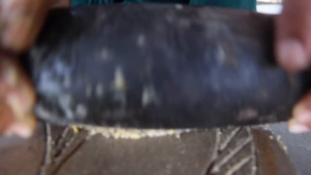 গরমের শুরুতেই মায়ের হাতে সজনে ডাটা দিয়ে রুইমাছের পাতলা ঝোল আর লাউশাকের তেতো রেসিপি||rohu fish curry смотреть онлайн