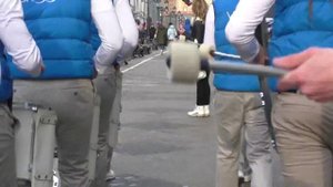 Шоу барабанщиков Vasiliev Groove - Выступление на Никольской ул., Москва, 22.02.2015 (3)