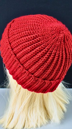 Простая вязаная крючком шапка-бини для начинающих! 🧶