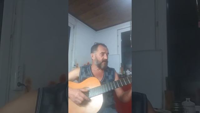 Счастья нет, нет, нет.