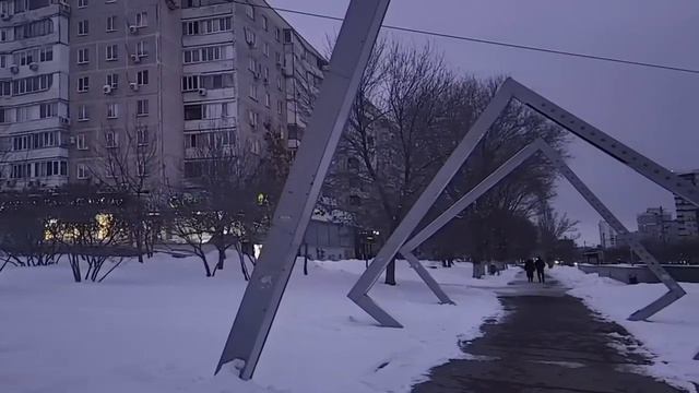 Вечерняя прогулка  ул. Чкалова Видео Виктор Поживин  Оренбург 5. 03. 25.