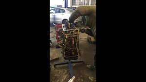 причина стука двигателя HONDA