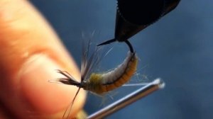 Мушка для ловли хариуса и ленка ручейник, как вариант