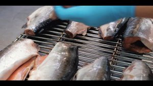 Работа поваром рыбного цеха в компании "ЛАМА"