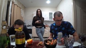 ВЕЧЕРИНКА СЕМЬИ ГИТЕЛЬМАНОВ В ПОЛНОМ РАЗГАРЕ! ПРИШЛИ В ГОСТИ НАШИ ДРУЗЬЯ АРКАША И РОМА КОЩЕЙ!