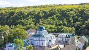 Монастыри Молдовы