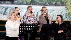 Посмотрите, голуби летят | спів гурту