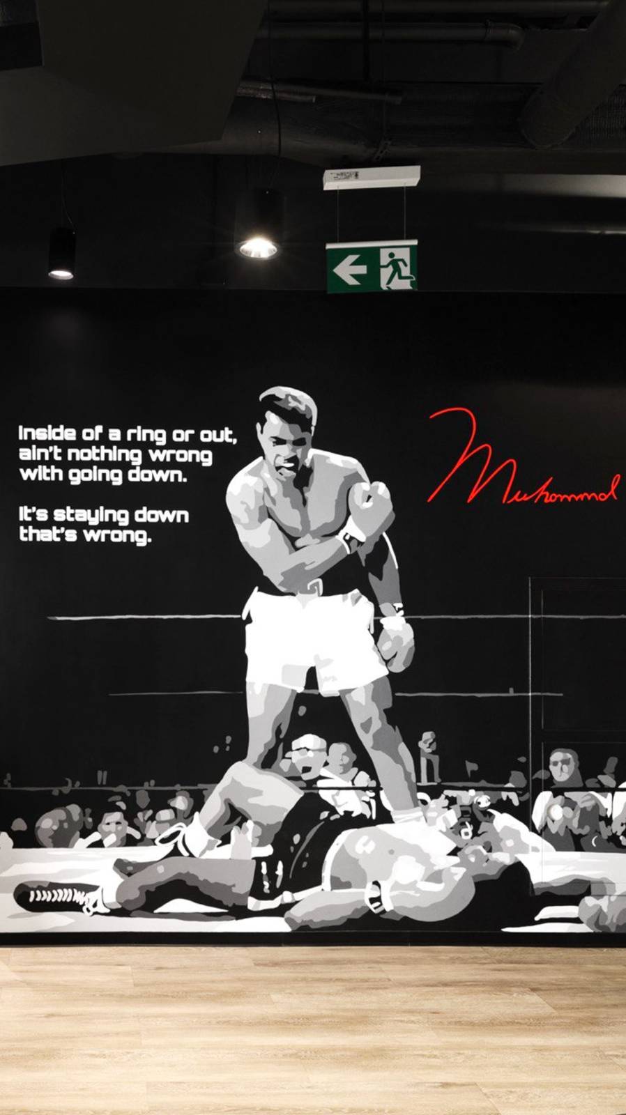 А вы знали, что стены — это мощный инструмент продвижения смыслов?