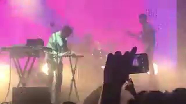 Dolphin - Город (Екатеринбург, teleclub 3.03.17) смотреть онлайн