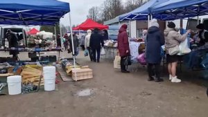 ЛЁШИК ОТПУСТИЛ МЕНЯ ОДНУ НА РЫНОК, ТРАТИТЬ ПЕНСИЮ.