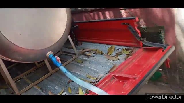 Filling the water tanks.... смотреть онлайн