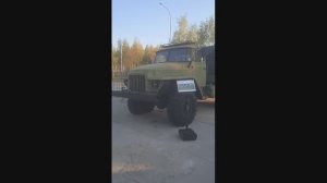 Ретро автомобили на площадке МОСКИНО. Небольшая покатушка рядом на Патриоте.