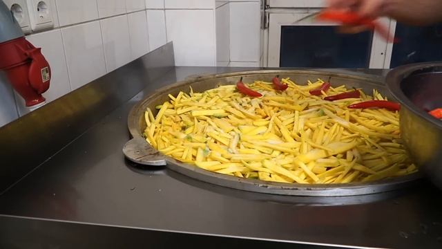 600 ПОРЦИИ ПЛОВА ДЛЯ РАБОТНИКОВ МЕДНОГО ЗАВОДА В НОРИЛЬСКЕ.