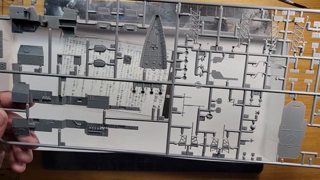 The Build Part 1 | 1/700 Ticonderoga Class Cruiser смотреть онлайн