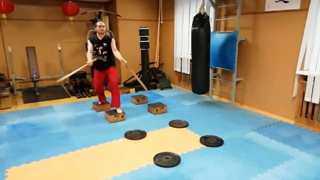 100 движений с мечами. Форма №2. смотреть онлайн