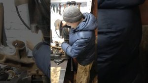 Замена втулок тормозных кулаков.