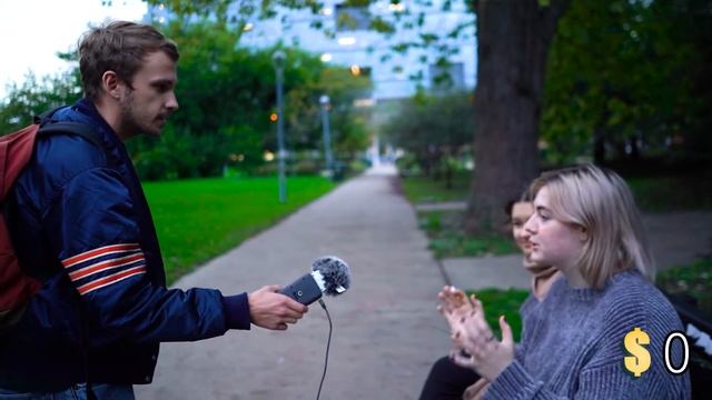 Selling Polaroids on the Street смотреть онлайн