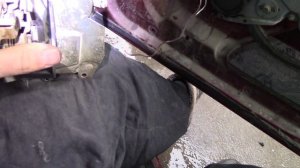 Как открыть заклинившую дверь на BMW E36 \ Заклинивший замок двери на BMW E36