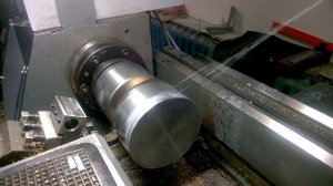 ТПК-125 точит огромную заготовку