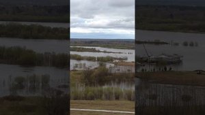 Разлив реки Вятка у нового моста.