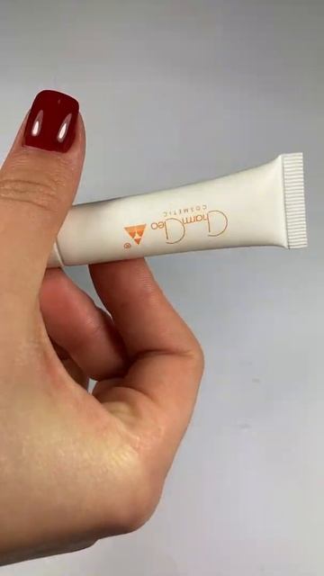 Крем для укрепления ногтей с пчелиным воском и витаминами А, Е, К 8 мл. смотреть онлайн