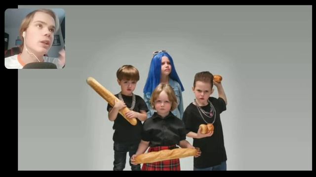 РЕАКЦИЯ на МЭЙБИ БЭЙБИ & ХЛЕБ - ПОКА МОЛОДОЙ