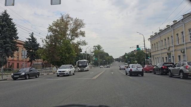 город Орел глазами водителя/ город Орел из окна автомобиля/ улицы города Орел, дома, дворы, природа