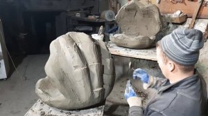 Уличный светильник из бетона.