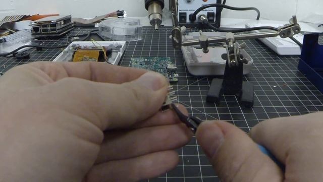 GameBoyPi3 Step 22 Power Switch test and trim смотреть онлайн