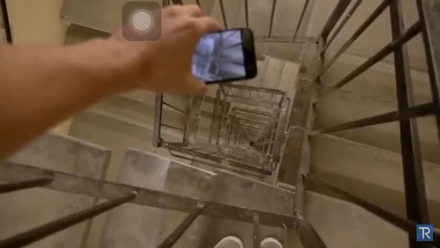 Los chino inventan el IPhone XX que lo puede tiral de 10 piso y no se rompe смотреть онлайн