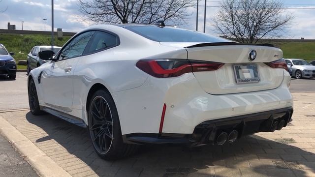 2022 BMW M4 (473HP) Alpine White Metallic | In-Depth Visual Walk Around смотреть онлайн