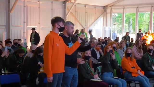 Тентовый шатёр Корнер Тент: экологичное решение для экофорума в Череповце