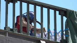 Пескоструйная очистка Высоковской эстакады. Редакционное видео