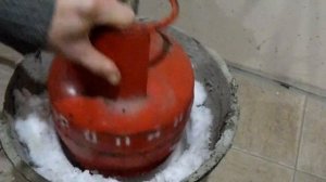 Перелить ГАЗ из БАЛЛОНА в БАЛЛОН. Gas filling station at home, refill the cylinder.