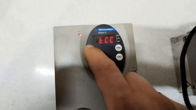 Решение проблемы "nst" частотник Altivar 31 смотреть онлайн