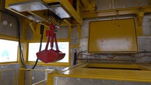 Установка извлечения твердых радиоактивных отходов из хранилищ ТРО