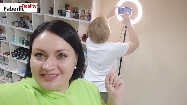 👁 Закулисье в Пункте Выдачи FABERLIC. Готовимся к съёмке бизнес-болталки про Фаберлик.