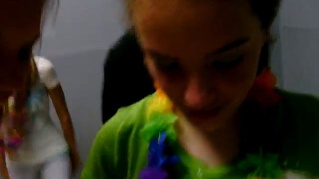 peeing in the bathroom смотреть онлайн