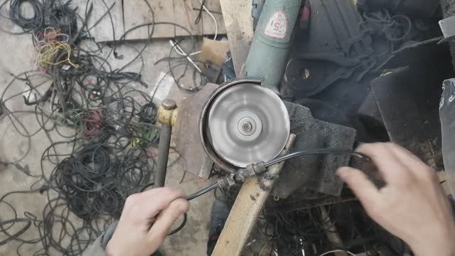 Как быстро распустить медный кабель смотреть онлайн