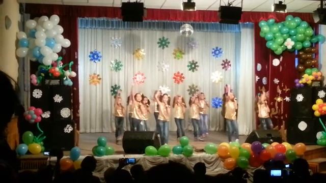 Детская песня " Сладкоежки "