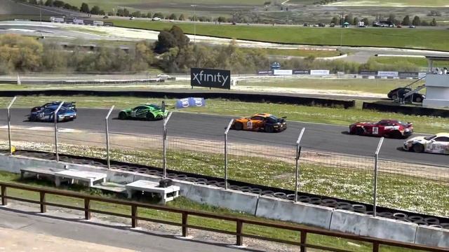 Fanatec GT4 America Sonoma Raceway Day2 - Start Lap Turn 3 смотреть онлайн