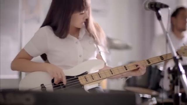 Ваша жизнь, как ваши волосы - интересное кредо | Тайская реклама (360p) смотреть онлайн