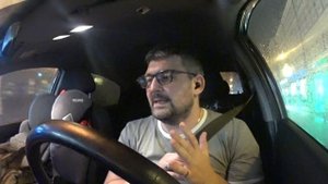 смена НОЧЬЮ в яндекс такси,пассажирка просит подьехать поближе