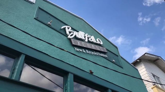 Shopping Smart in NOLA смотреть онлайн