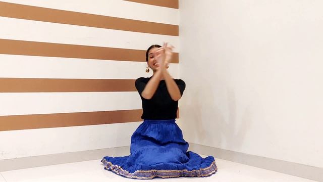 Bol Na Halke Halke | Dance Choreography | Whacking × Classical | Waacking | Anvi Shetty | Dance Tut смотреть онлайн