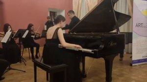 Э. Григ - Фортепианный концерт (1-я часть) Евгения Крутова