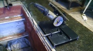 Самодельная универсальная станина -циркулярка для болгарки.Homemade frame. часть 2.(подробно)..mp4