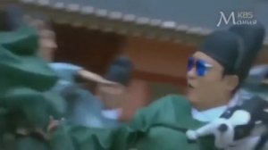 ПЕСНЯ ПРО ВИТАЛЮ | russian crack k-pop pt. 12